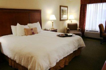 Hampton Inn & Suites Nashville Airport